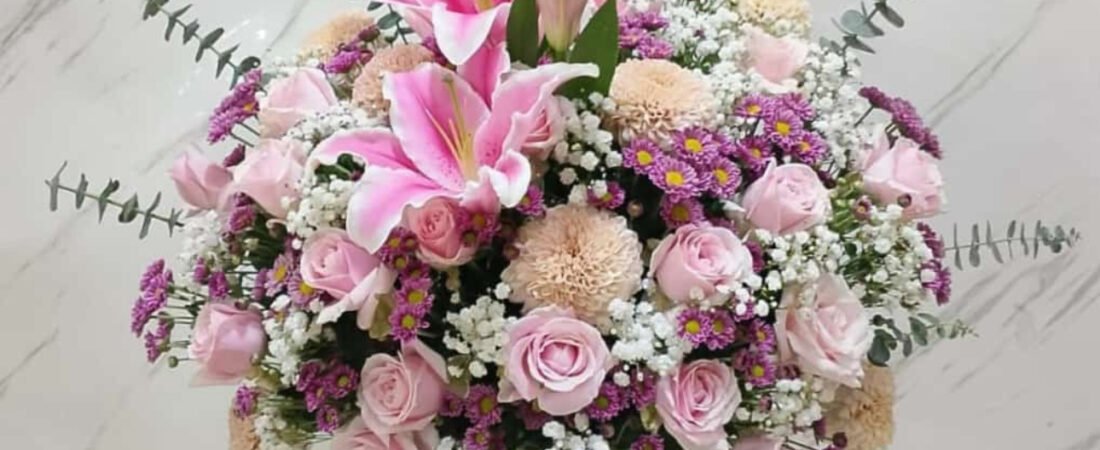 Rangkaian Bunga Meja